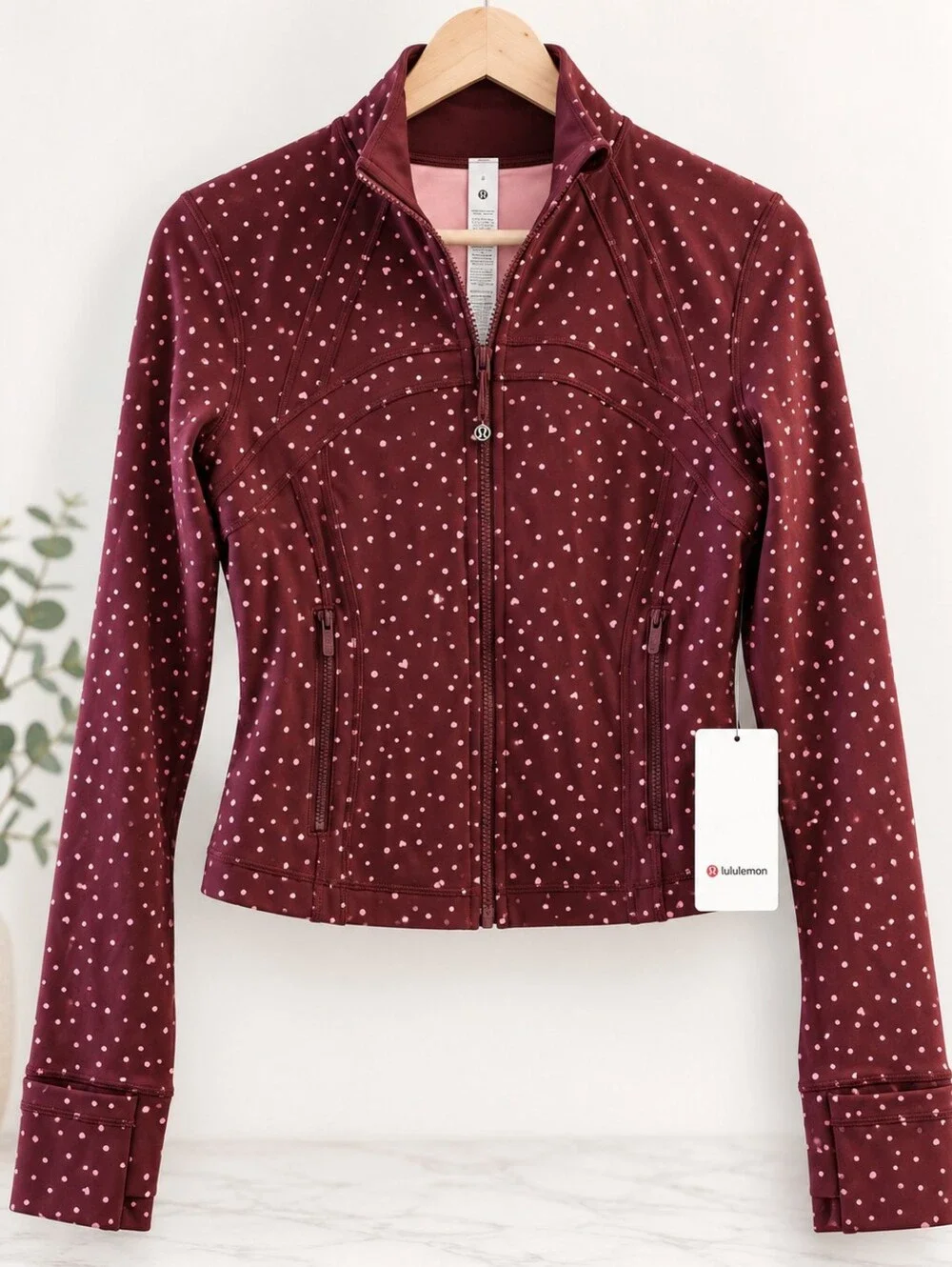 NWT lululemon Define Cropped Nulu Jacket Heart Scatter Dot Print Sz 8 Rare Burgu